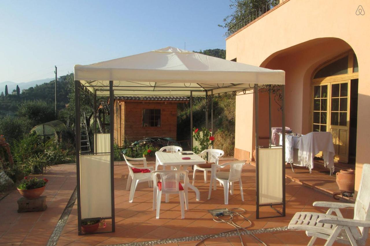 Room In Villa - Room In The Hills With Garden And Sea View San Salvatore  المظهر الخارجي الصورة